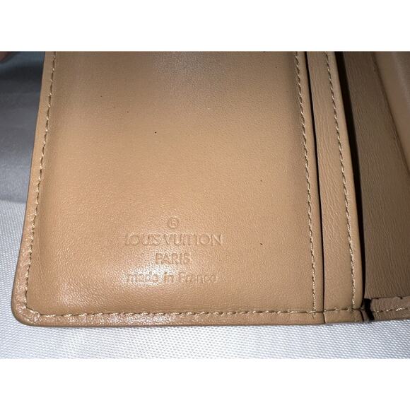 Louis Vuitton Glossy Beige Vernis Porte Monnaie Billets Viennois Kisslock Wallet - Picture 14 of 16